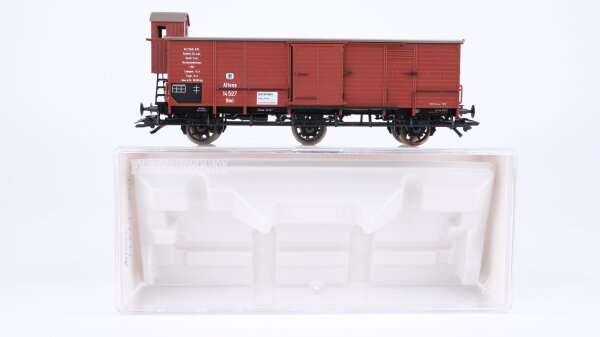 Fleischmann H0 5885K Gedeckter Güterwagen Altona 14 527 KPEV