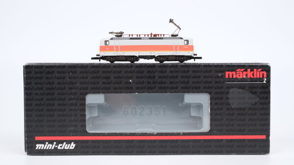 Märklin Z 88433 E-Lok BR 143 DB Gleichstrom (Licht einseitig defekt, 1 Pantograph lose)