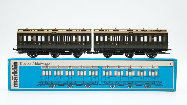 Märklin H0 4207 Abteilwagen (1557/1558) 2.Kl. B3/B3 der KPEV (Berliner Stadtbahn)