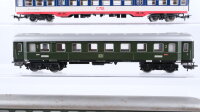 Märklin H0 Konvolut Personenwagen 2.Kl. grün, Personenwagen 1.Kl. blau, Personenwagen 2.Kl. blau/weiß/rot DB/u.a.