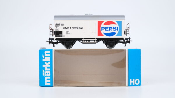 Märklin H0 4533 Kühlwagen PEPSI  Ichqrs 377 der DB