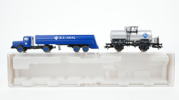 Fleischmann H0 82 5426 Güterwagenset Kesselwagen "B.V-Aral"+ Büssing Sattelzug DB