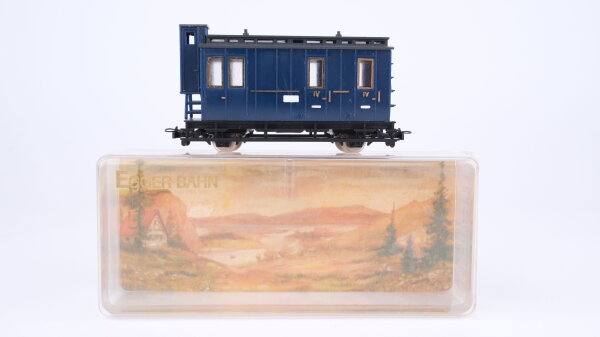 Egger-Bahn H0e 2008 Packwagen mit IV.KL-Abteil
