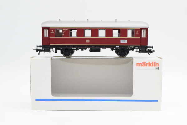 Märklin H0 4335 Personenwagen (85 792 Hmb) 2.KL Bi der DB