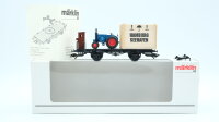 Märklin H0 46843 Flachwagen mit Überseekiste und Traktor  H 10 der DB