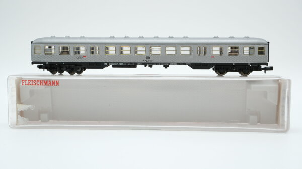 Fleischmann N 8122 Nahverkehrswagen 2. Kl. DB