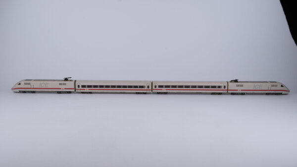 Märklin H0 3370 Triebzug InterCityExpress BR 401 ICE DB Wechselstrom