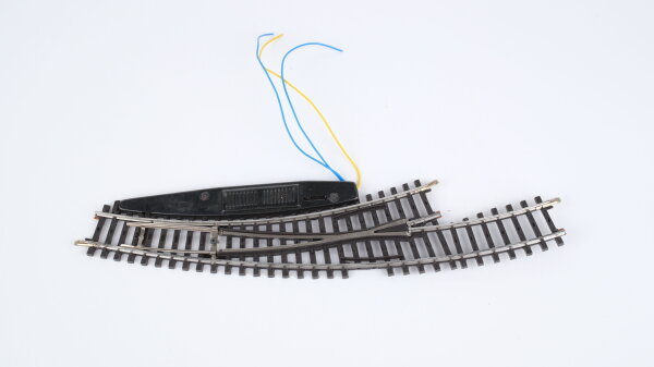 Märklin H0 2167L Elektr. Bogenweiche links (kleine Abbrüche)