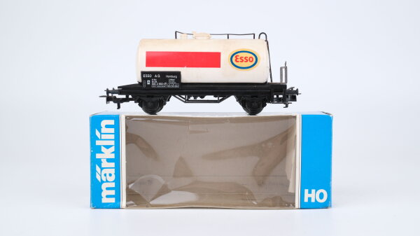 Märklin H0 4441 Mineralöl-Kesselwagen ESSO  Einheitskesselwagen der DB