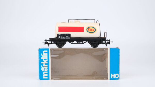 Märklin H0 4441 Mineralöl-Kesselwagen ESSO  Einheitskesselwagen der DB