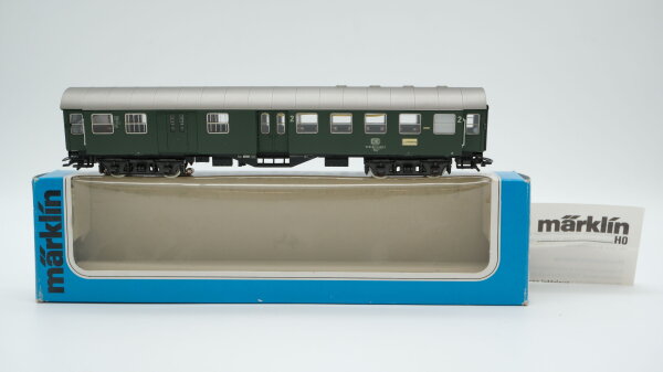 Märklin H0 4133 Reisezugwagen (PERSONENWAGEN 2.KL MIT GEPÄCKABTEIL) BDyg 533 der DB