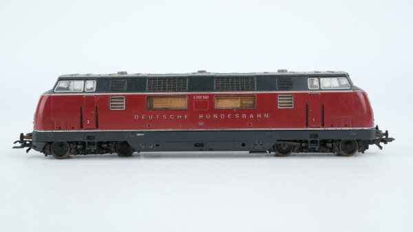 Roco H0 Diesellok BR V 200 040 DB Gleichstrom (Licht defekt)