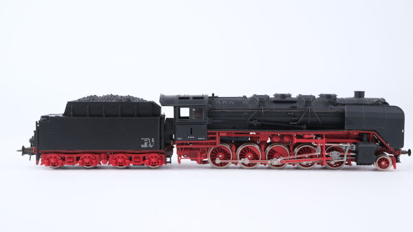 Roco H0 Dampflok mit Tender BR 44 Gleichstrom (Licht vorne defekt)