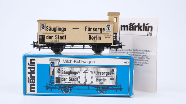 Märklin H0 4781 Kühlwagen (Säuglings-Fürsorge der Stadt Berlin) mit Bremserhaus Gk10 der KPEV