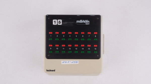 Märklin 6040 digital keyboard (leicht vergilbt + mit Kleberesten)