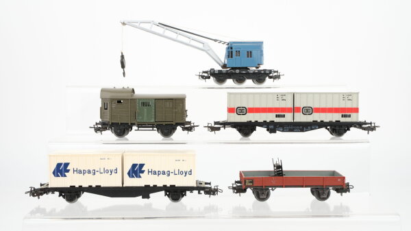Märklin H0 Konvolut Containertragewagen "DB, Hapag-Lloyd" Güterzugbegleitwagen "310" Kranwagen und Kranschutzwagen DB