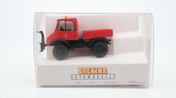 Brekina H0 39080 MB Unimog "Berliner Feuerwehr"