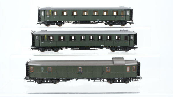 Roco H0 Konvolut Abteilwagen 2.Kl. 3.Kl. Packwagen grün
