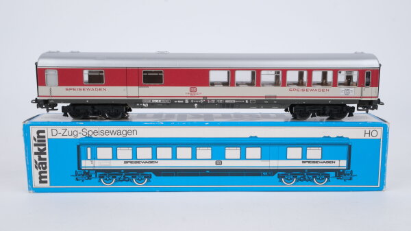 Märklin H0 4054 Reisezugwagen (Speisewagen; 51 80 88-80 233-6) WRümh 132 der DB