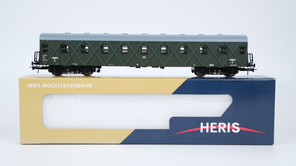 Heris H0 8001-2 Behelfsschnellzugwagen 2.Kl. DR