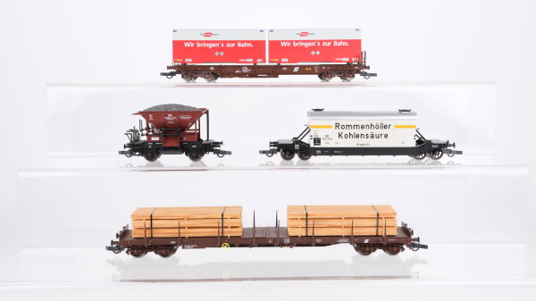 Roco u.a. H0 Konvolut Schwerlastwagen beladen "Rommenhöller Kohlensäure" Rungenwagen beladen Trichterwagen beladen ÖBB u.a.