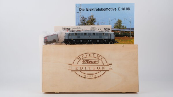 Roco H0 43660 E-Lok Museums Edition BR E18 08 DR Gleichstrom