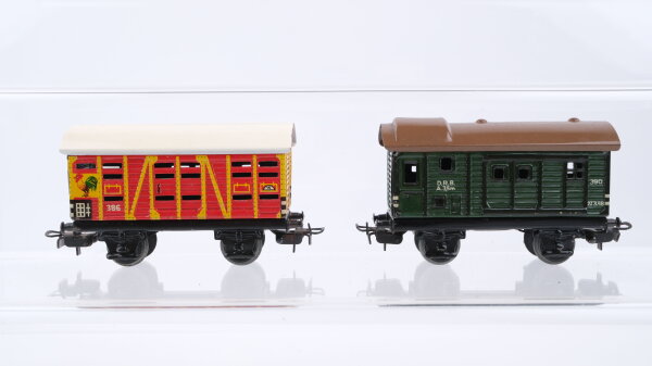 Märklin H0 Konvolut Viehtransportwagen 386 gedeckter Güterwagen 390 DR u.a.