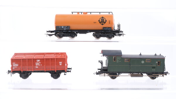 Schicht/u.a. H0 Konvolut Kesselwagen "JIL" Klappdeckelwagen Güterzugbegleitwagen DR (Kupplung fehlt)