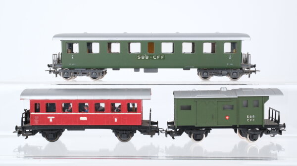 Klein Modellbahn H0 Konvolut Donnerbüchsen 2. Kl. Gepäckwagen SBB u.a.