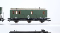 Fleischmann u.a. H0 Konvolut Donnerbüchse 2. Kl. Wohnwagen Postwagen Gepäckwagen DB u.a.