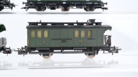 Fleischmann u.a. H0 Konvolut Donnerbüchse 2. Kl. Wohnwagen Postwagen Gepäckwagen DB u.a.