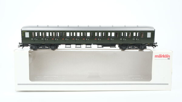 Märklin H0 43100 Reisezugwagen BC4i-33 der DB