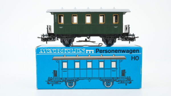 Märklin H0 4007 Reisezugwagen (grüner Wagenkasten) Bi / Ci