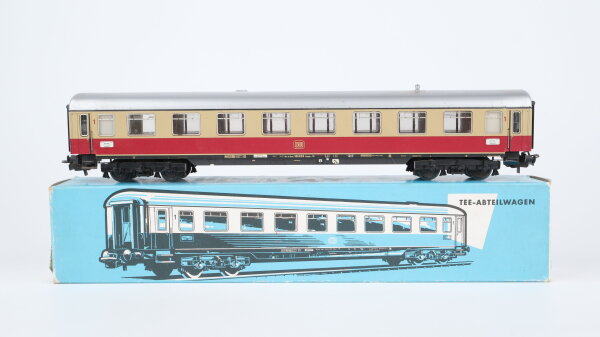 Märklin H0 4085 Reisezugwagen (TEE-ABTEILWAGEN, 10 423 Hmb, beige-rot) 1.Kl.  Av4üm / Avüm 111 der DB