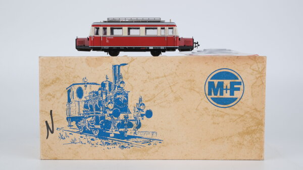 M+F / Bemo H0e 400 71 Wismar Schienenbus Fertigmodell VT 133 DR