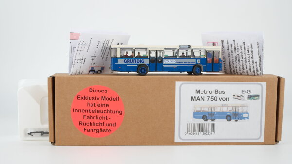 ELG H0 29223 MAN 750 Metro Bus mit Beleuchtung/Fahrgäste/Licht