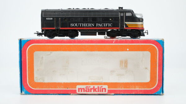 Märklin H0 3129 Diesellok Typ F 7 BR 6329 Southern Pacific Lines Wechselstrom (vermutlich verharzt)