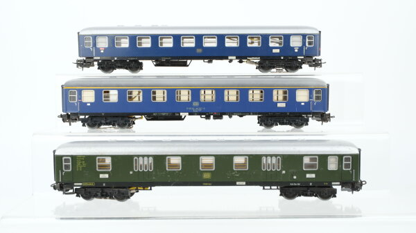 Märklin H0 Konvolut Abteilwagen 1.Kl. blau Packwagen grün DB
