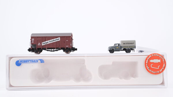 Hobbytrain N H24007 Güterwagen mit Auto "Stückgut" DB