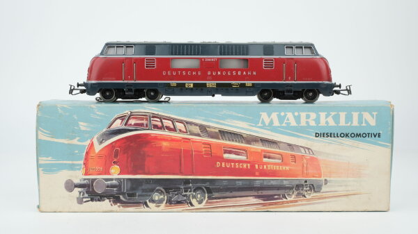 Märklin H0 3021 Diesellok BR V 200 027 DB Wechselstrom (Licht Defekt)