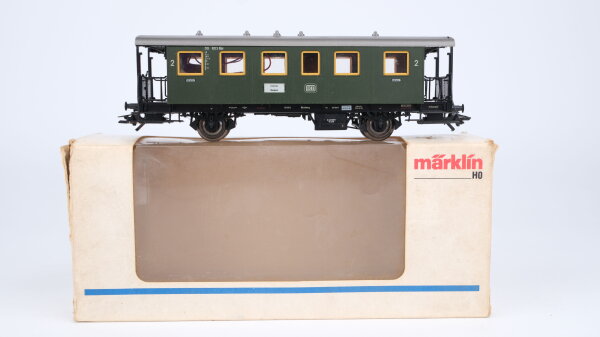 Märklin H0 4301 Personenwagen (09 803 Nür) 2.Kl. DB