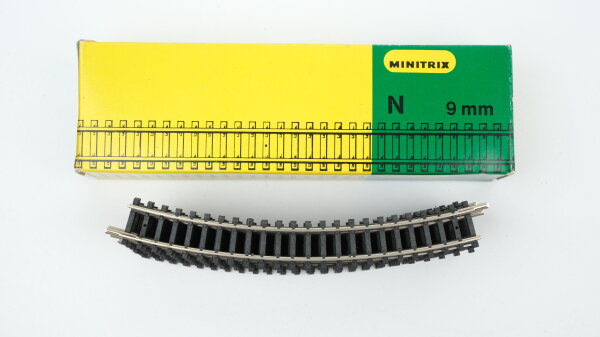 Minitrix N 51 4922 00 Gebogenes Gleis R2 30° (10 Stück)