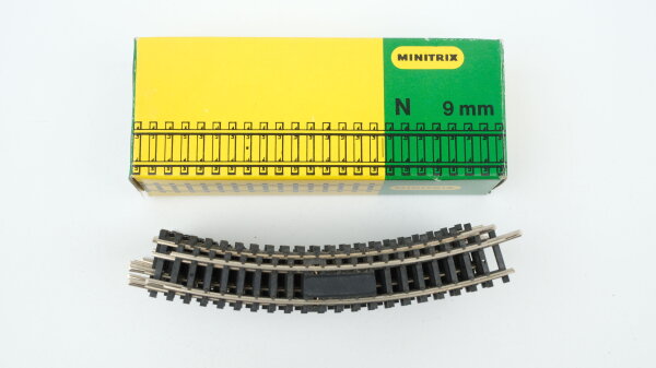 Minitrix N 14912 Gebogenes Gleis R1 30° 10 Stück