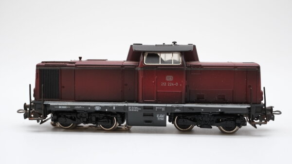 Märklin H0 Diesellok BR 212 224-0 DB gealtert Wechselstrom