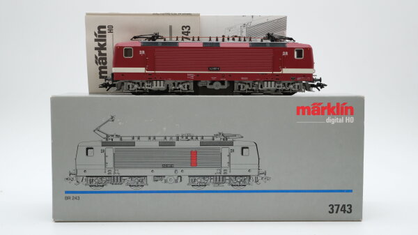Märklin H0 3743 Elektrische Lokomotive BR 243 897-6 DR Wechselstrom Digital
