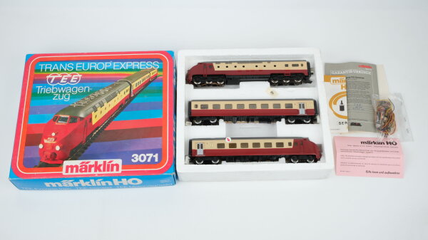 Märklin H0 3071 Triebwagenzug "Edelweiss" TEE Trans Europ Express Wechselstrom Digital (Vermutlich verharzt)