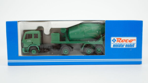 Roco H0 1568 Betonmischer Sattelzug Schwarzbau
