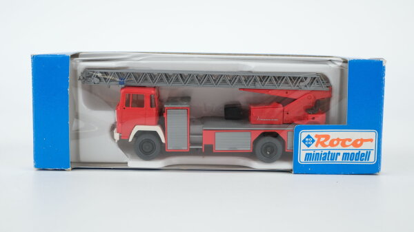 Roco H0 1368 Magirus DLK 23/12 Drehleiter mit Korb