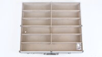 Unbekannt H0 Alu Vitrinenkoffer 51x46x7cm 12 Abteile mit Schlüssel (Kratzer)