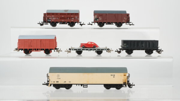 BTTB u.a. TT Konvolut Tiertransportwagen gedeckte Güterwagen Hochbordwagen Flachwagen mit PKW DR u.a. (Abbrüche)